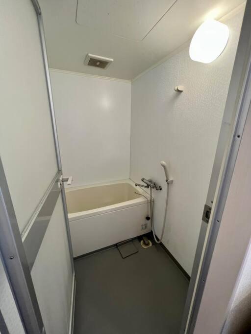 ２ Beds. Comfortable . Dotonbori / Kuromon Market. Osaka Ngoại thất bức ảnh